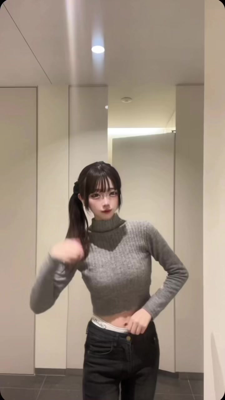 @にゃむ