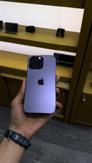 @iPhone Store Baku