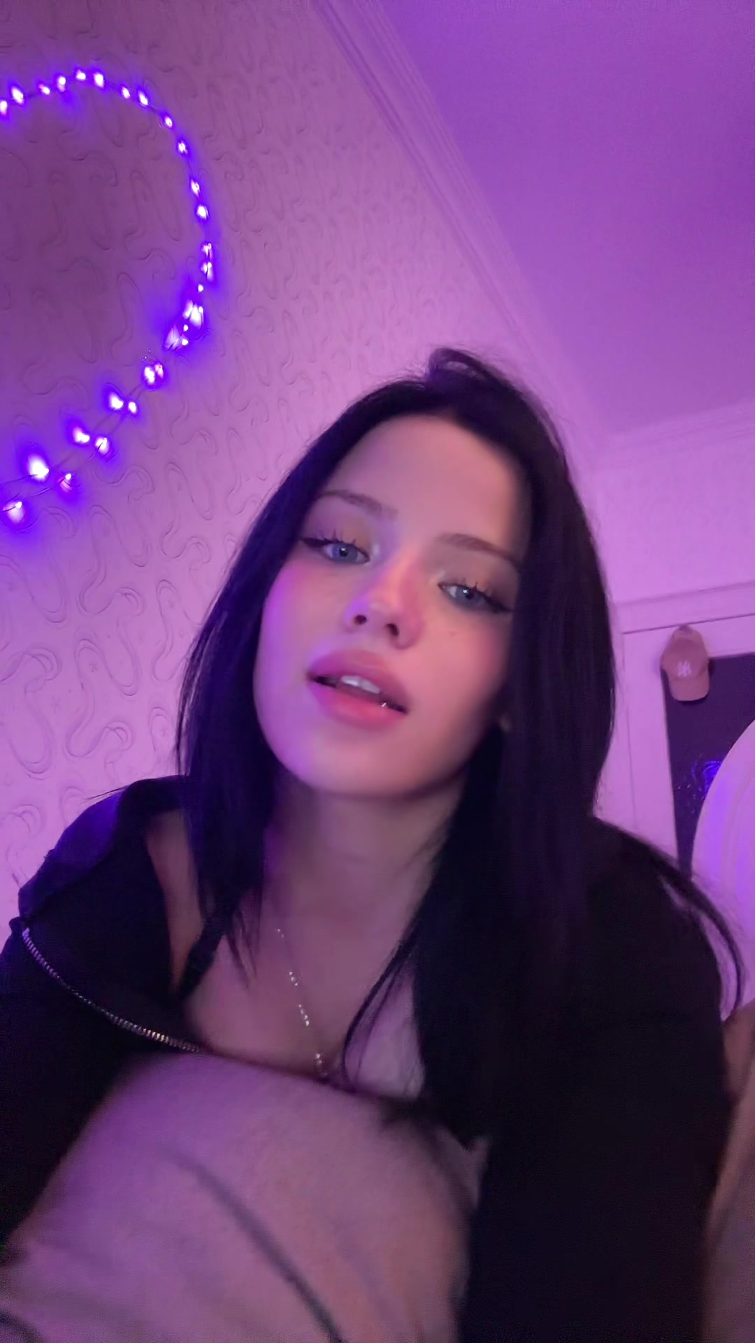 @Akyazbomba🐈⬛