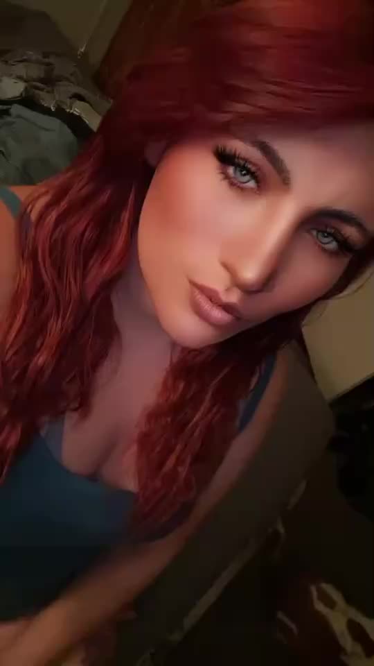 @queenbee1996