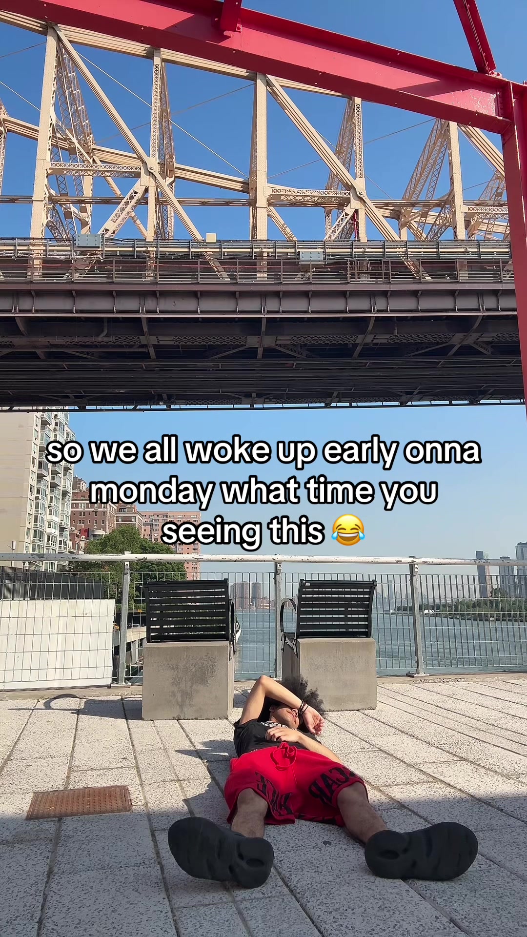 @derekyb