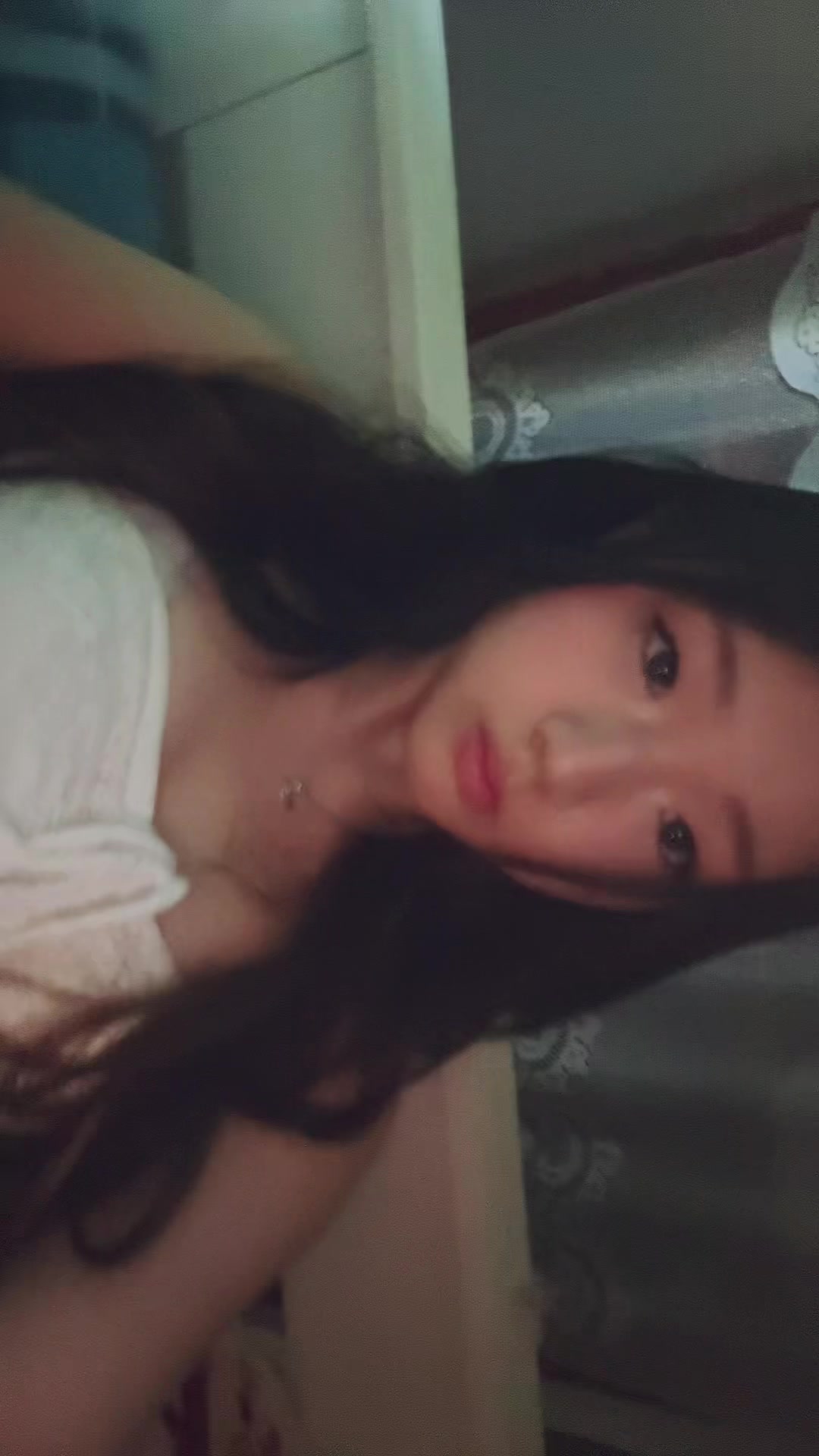 @lily