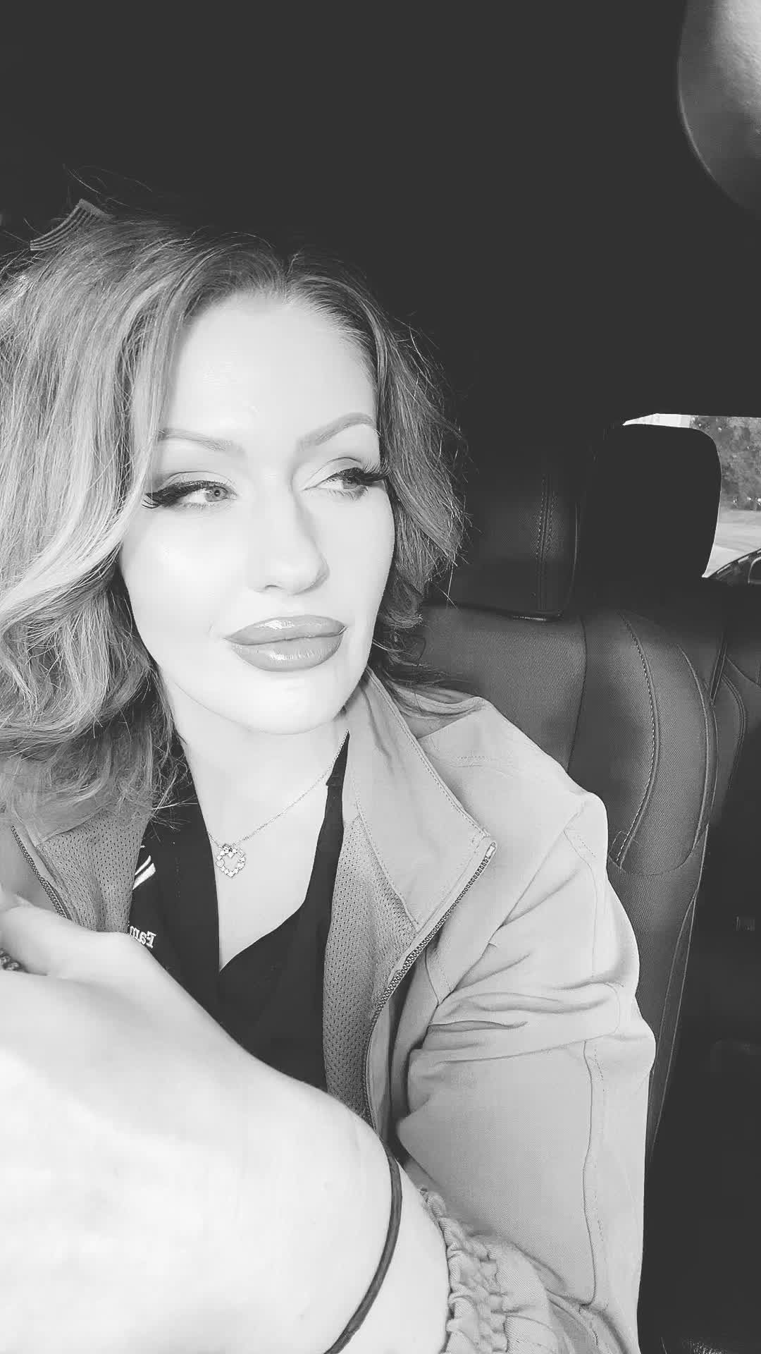 @TheGirlWithTheSmile