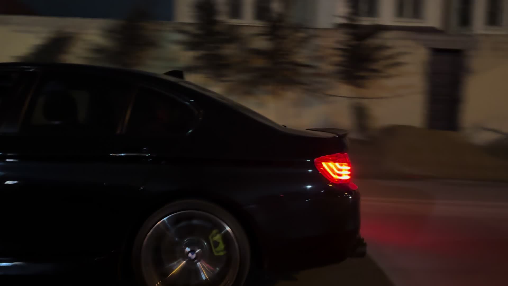 @959