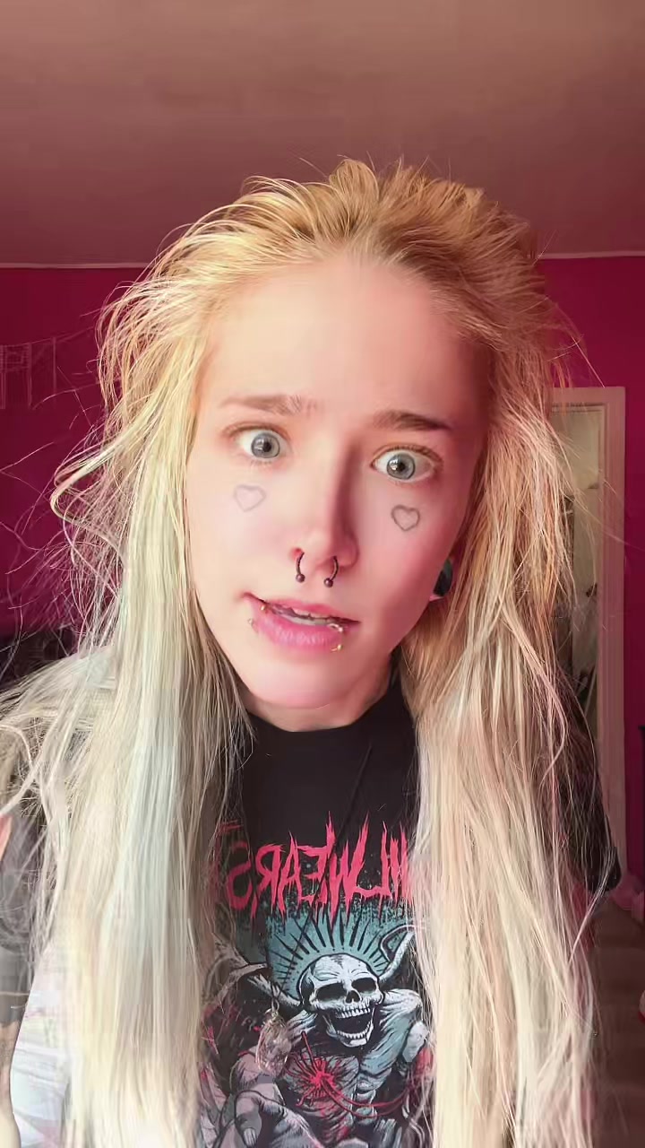 @Gothic Hippie