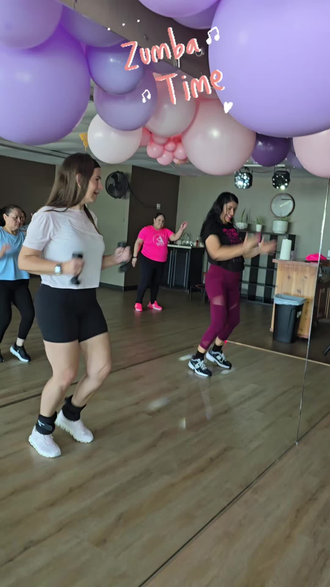 @LAURA MONROY💃