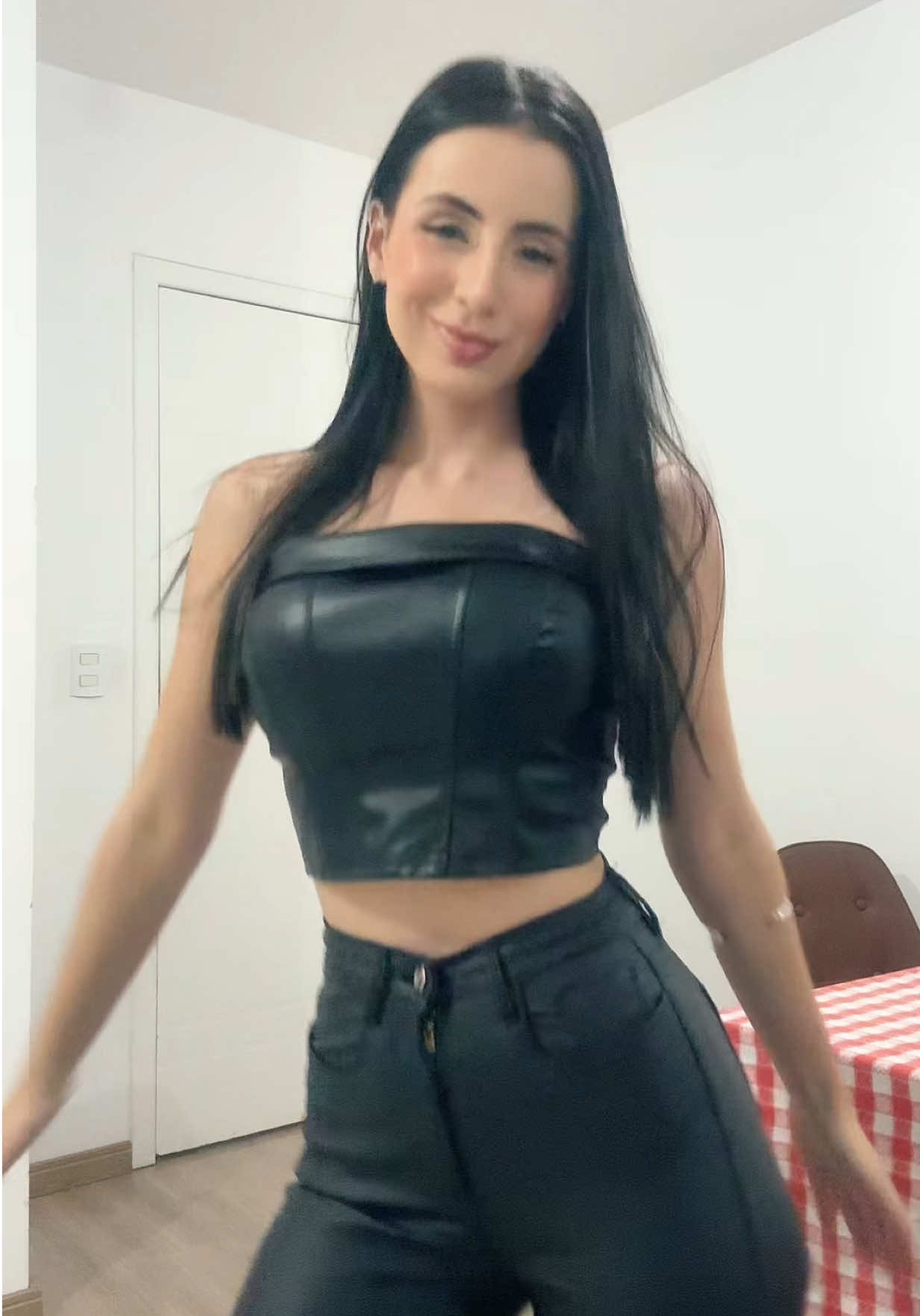 @Luana Martins🐼🏹