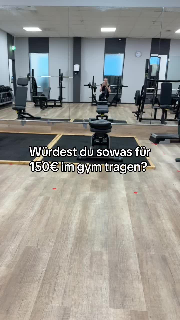 @AnnaMia