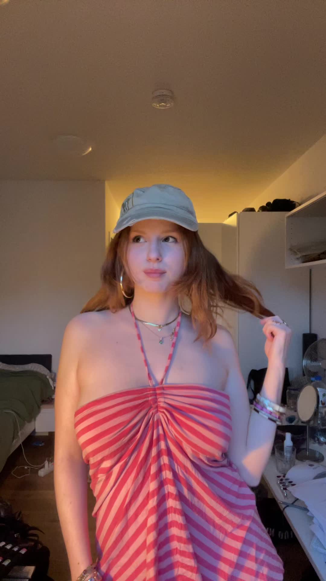 @Mia