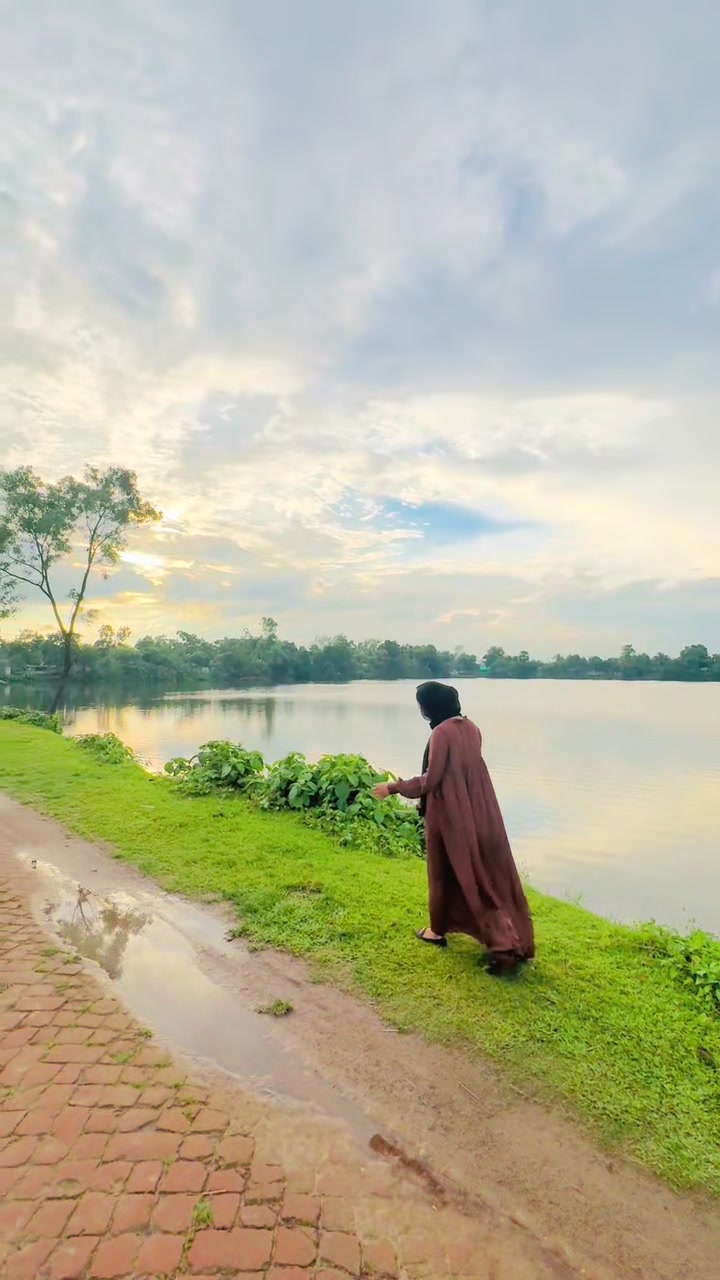 @চাঁদ🌙🖤