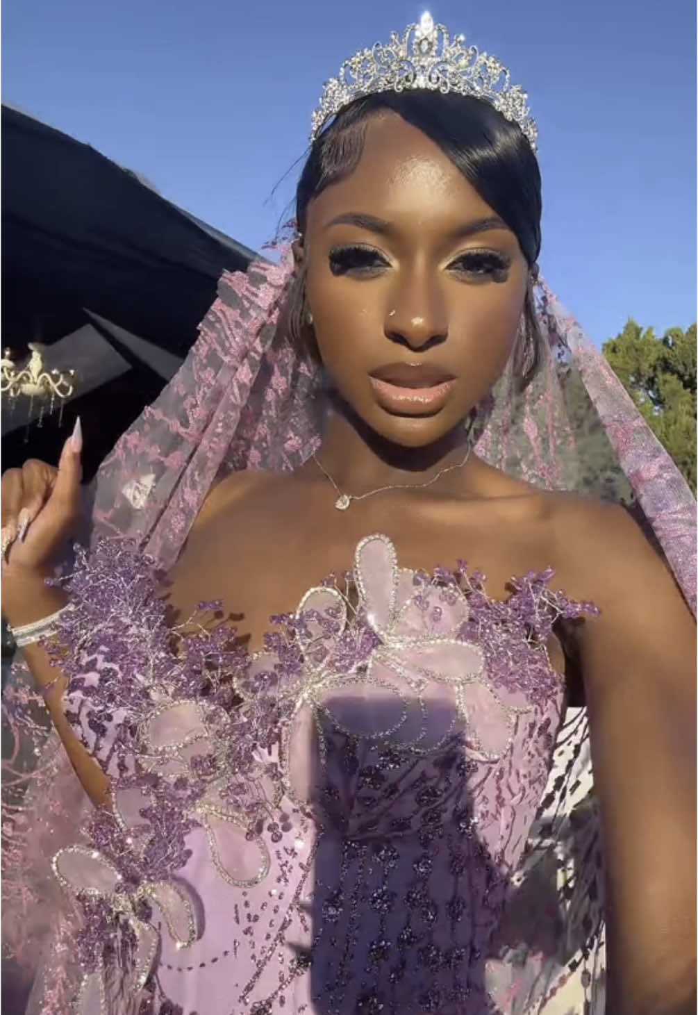 @Anit Cuts | Prom & Bridal