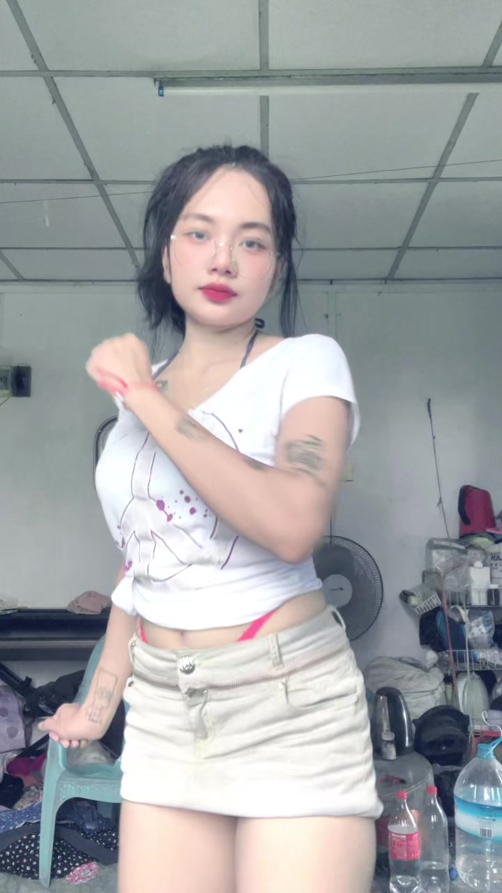 @Tin Zar Naing(Official acc)🌺