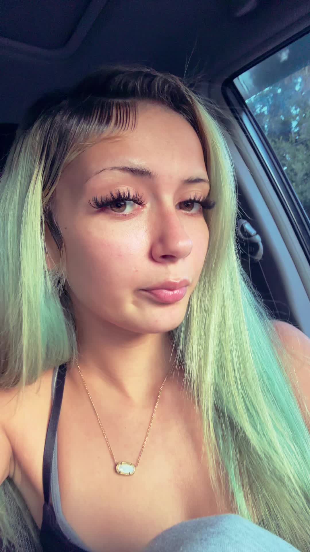 @⃟