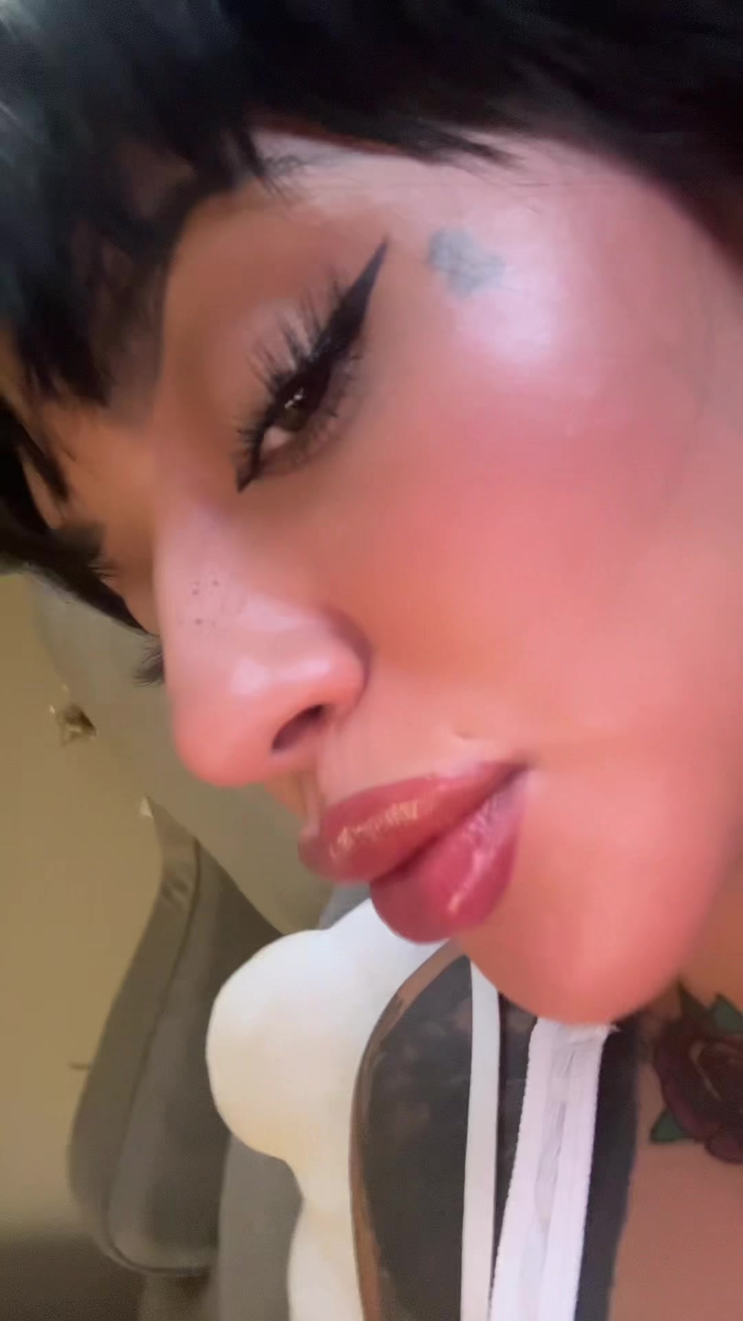 @ItsGiaaa🍒