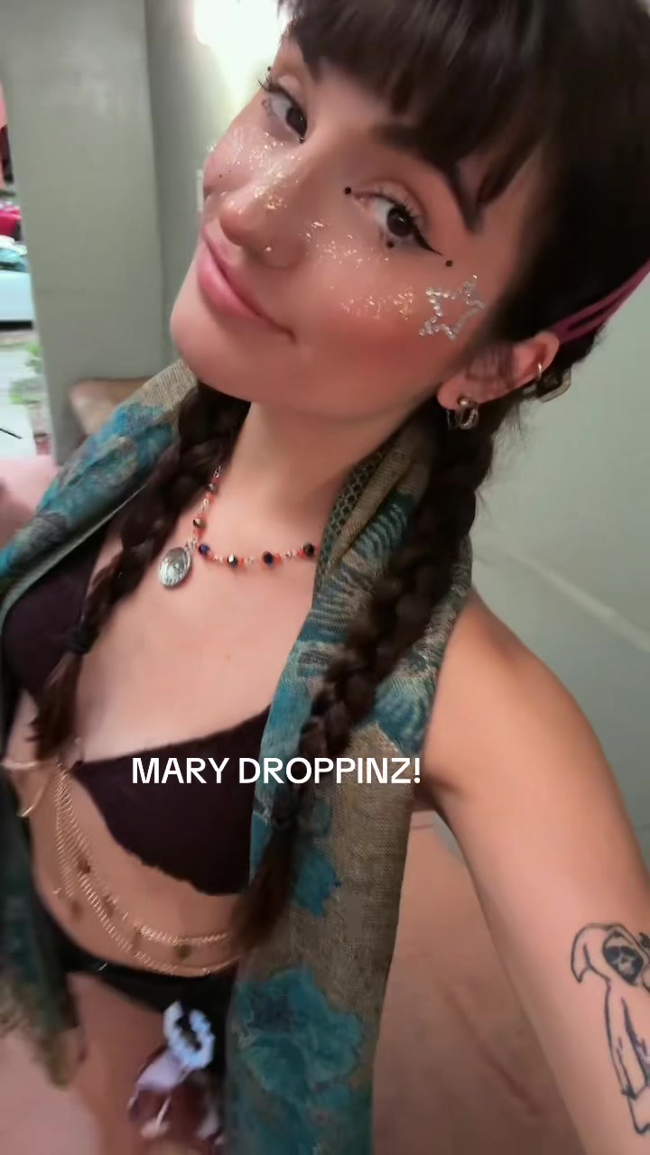 @ari 🖤✨🎰