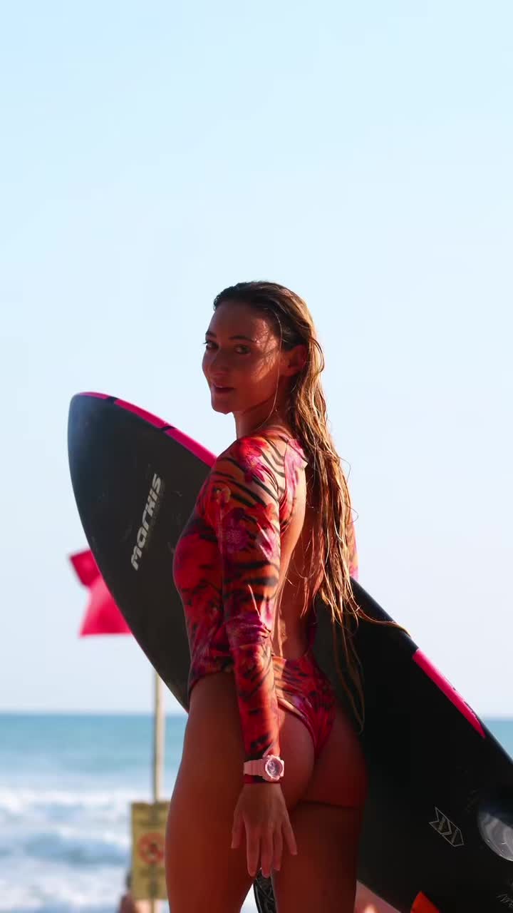 @LA surfeuse de tiktok🏄🏽♀️🩷
