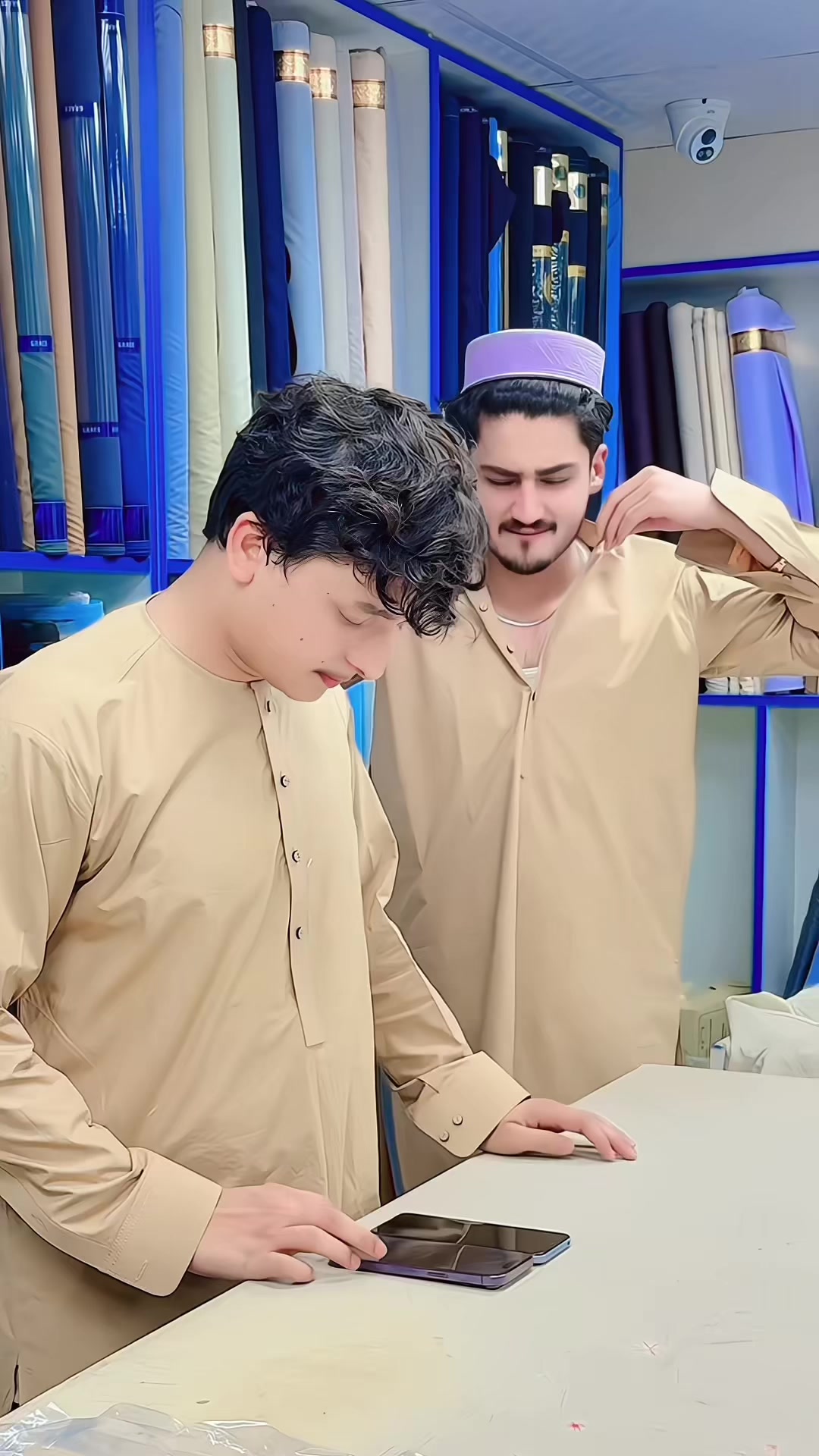 @CHUTA DANA👬