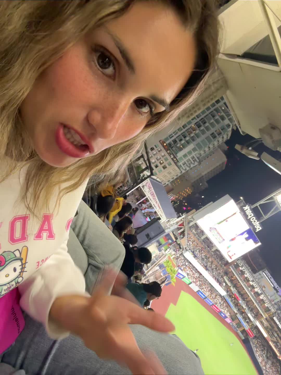 @cl0ie