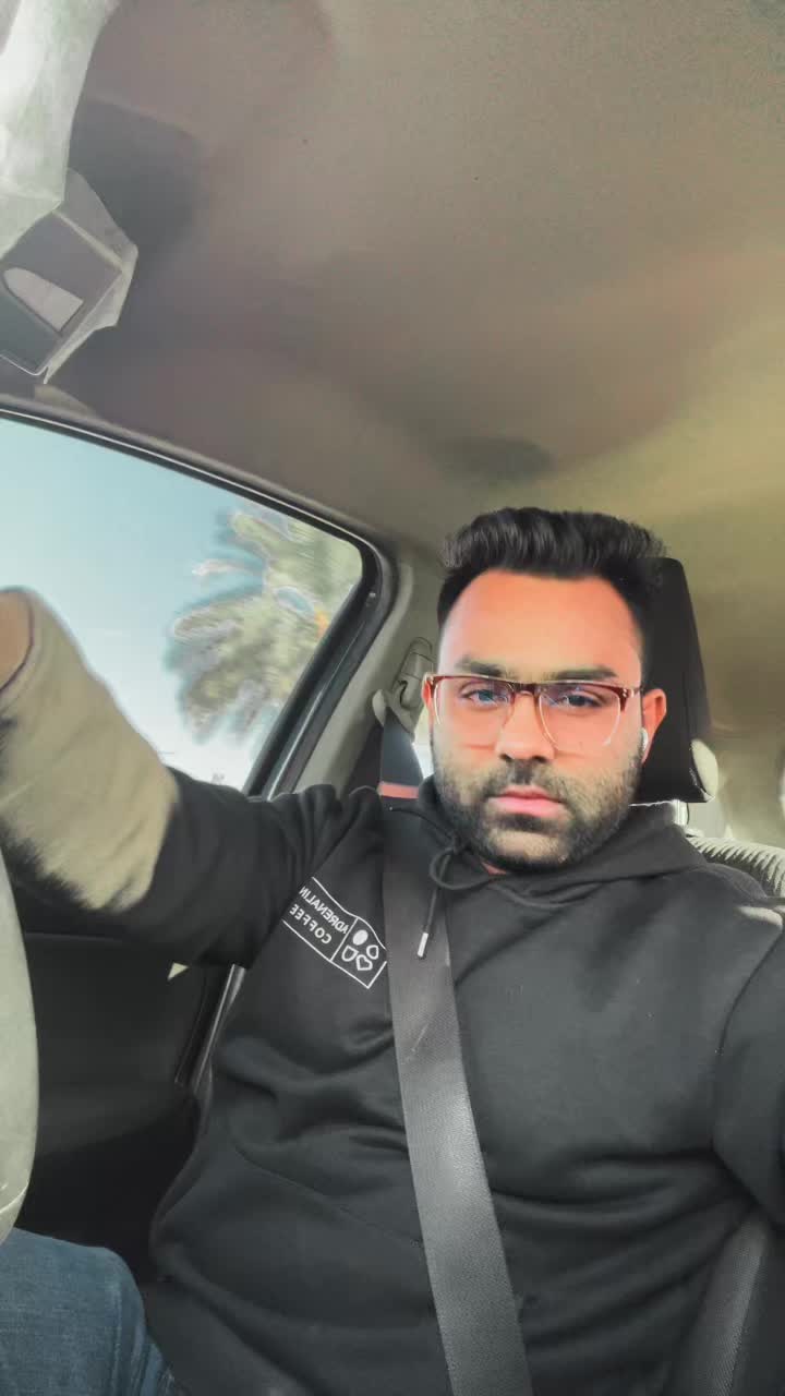 @SAHIL94🇰🇼🧡😎