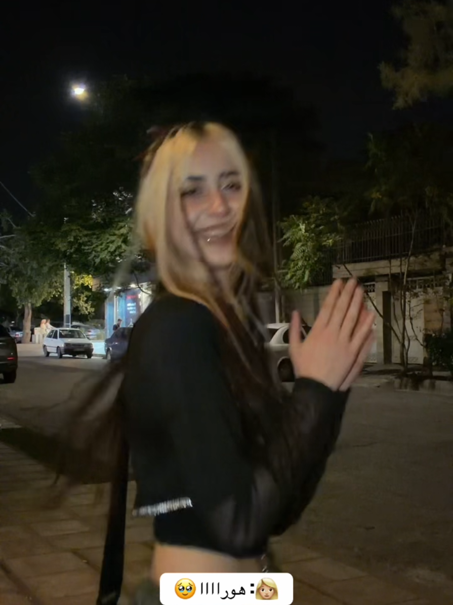 @🐚