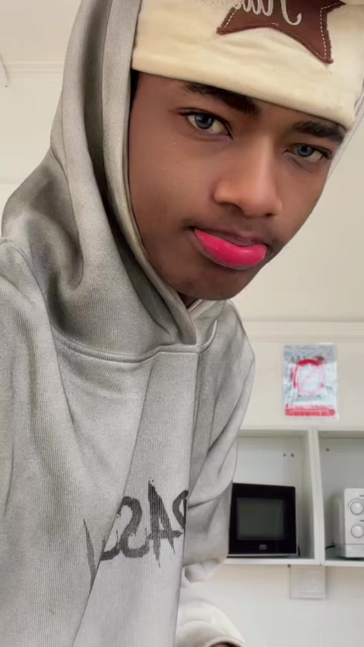 @Mbuso_Mbotho🐬