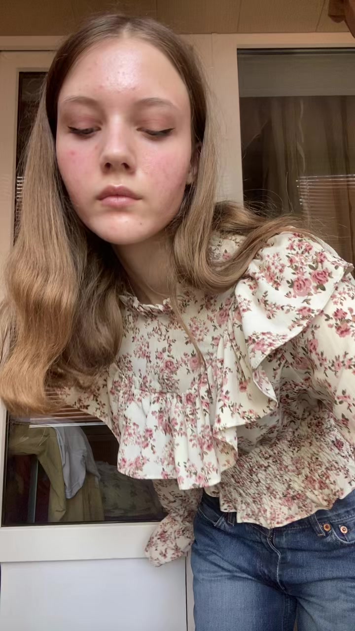 @thelanamog