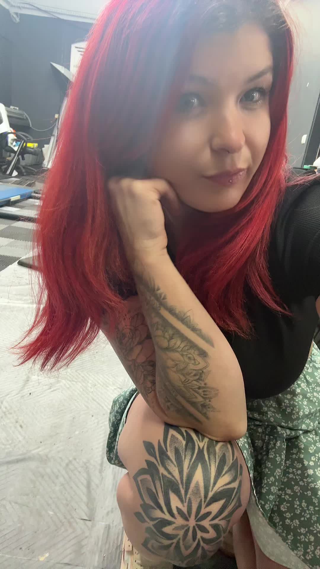 @Lari Lara573