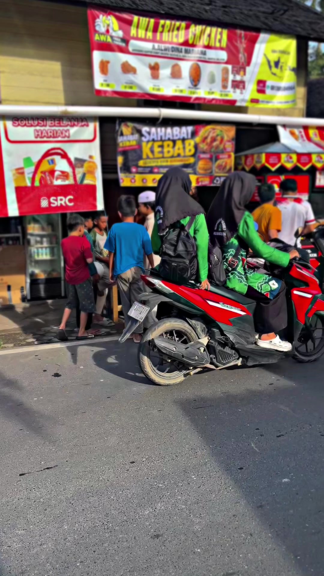@Awa fried chiken Alwi