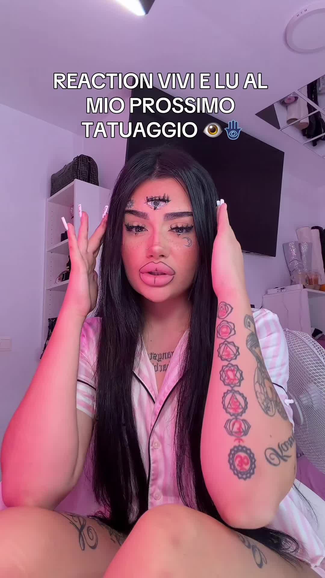 @𝐕 𝐈 𝐓 𝐓 𝐎 𝐑 𝐈 𝐀