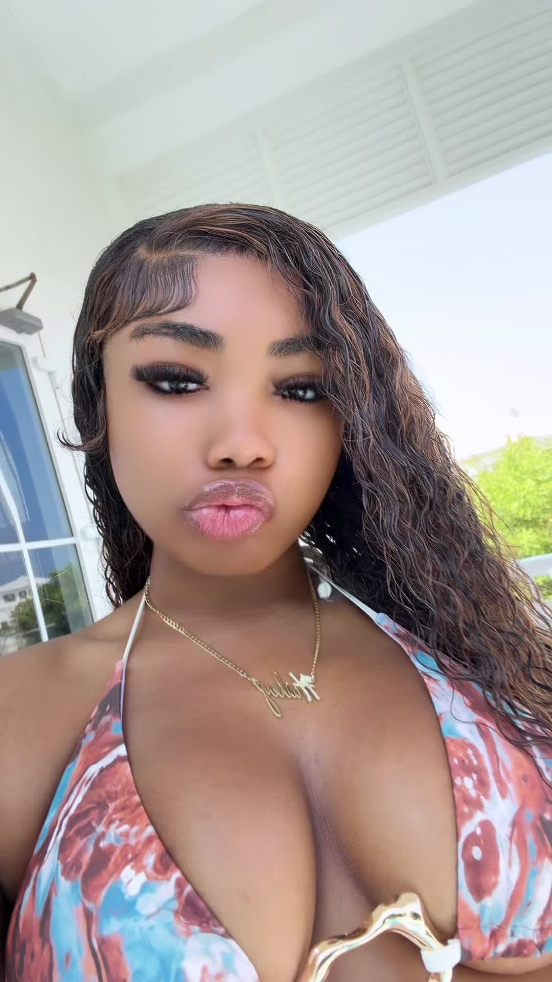 @sadprettyhoe101
