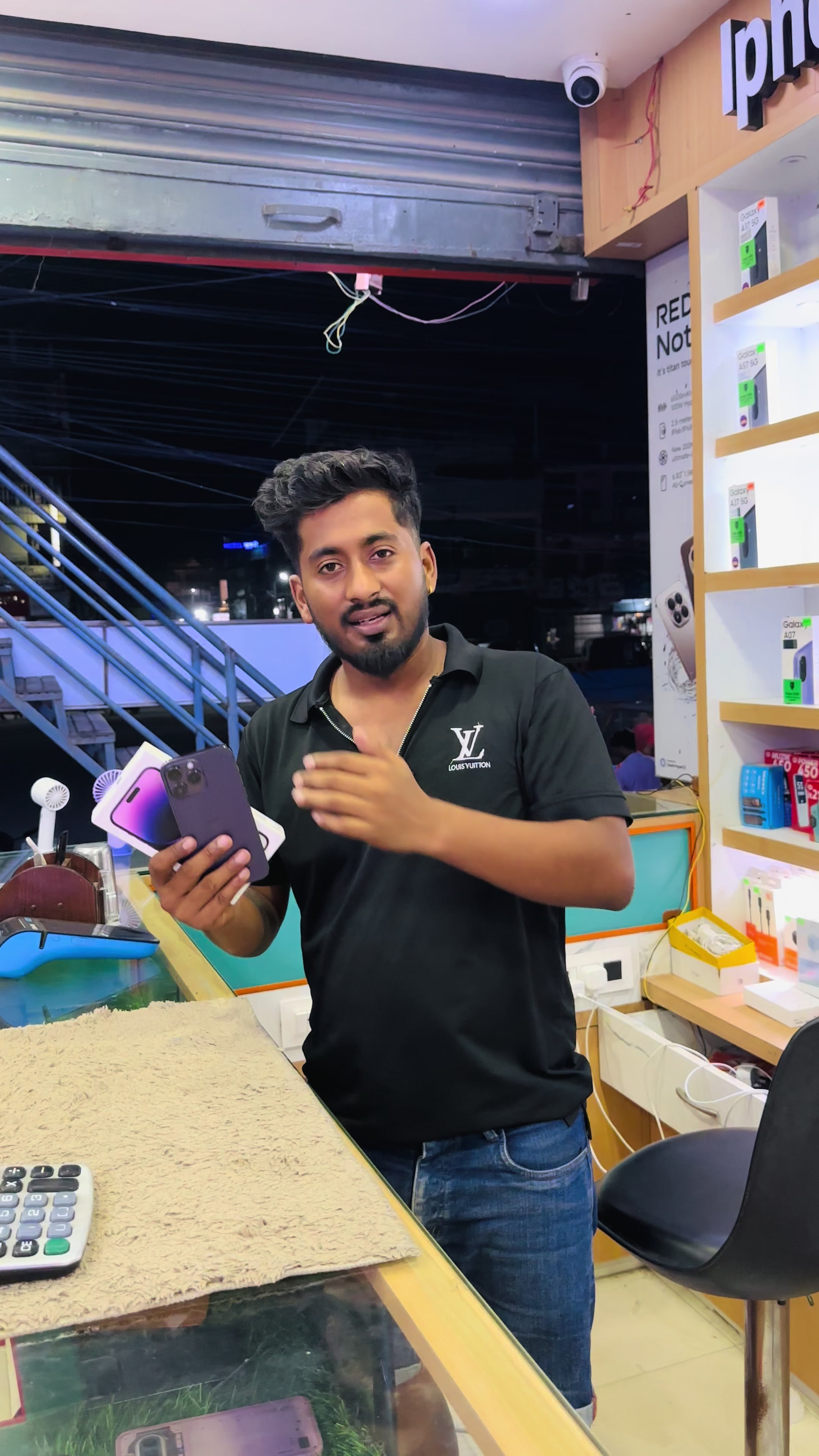 @Manoj Mobile Store official