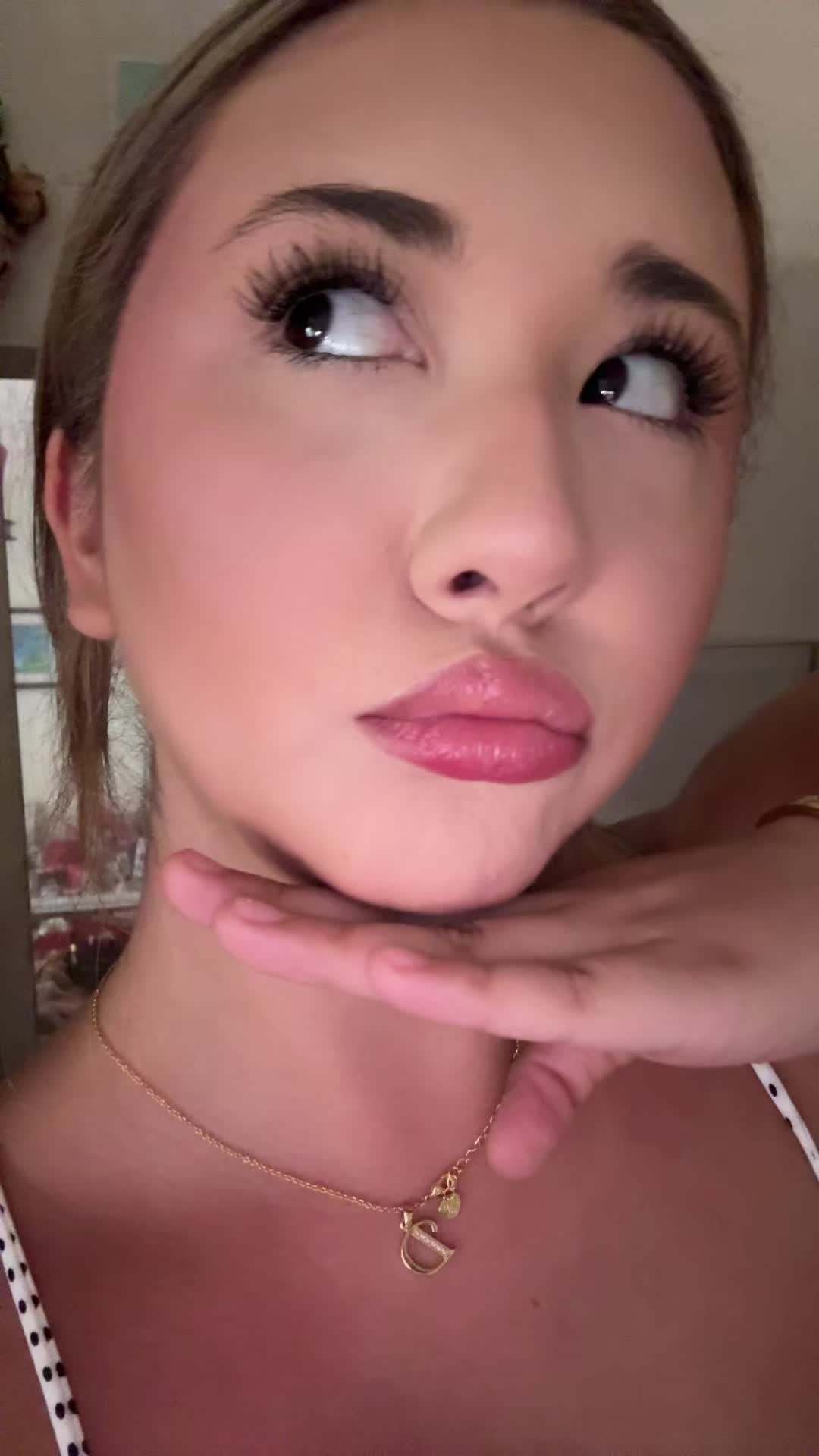 @iambrookeeeeee
