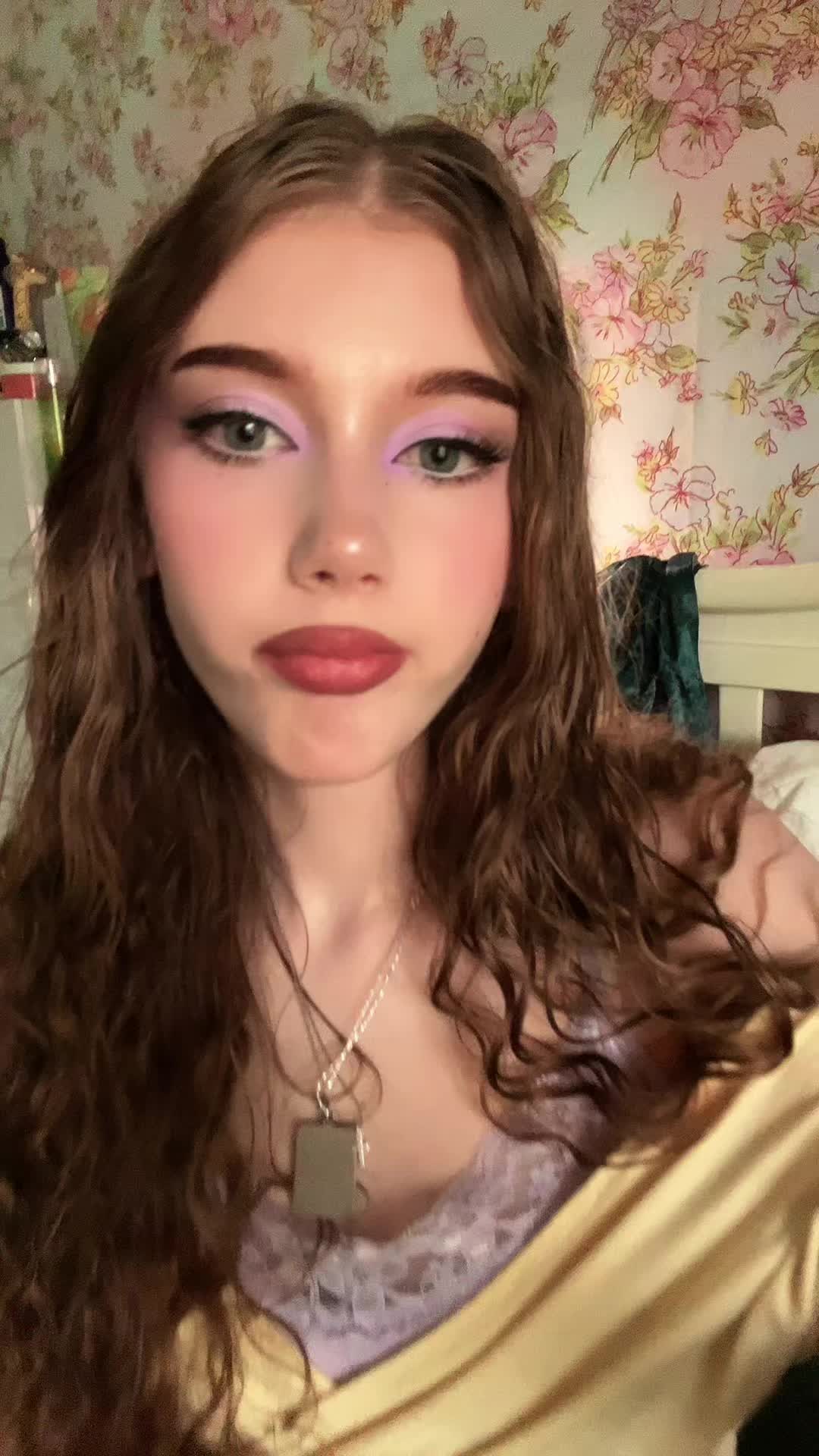 @elissa