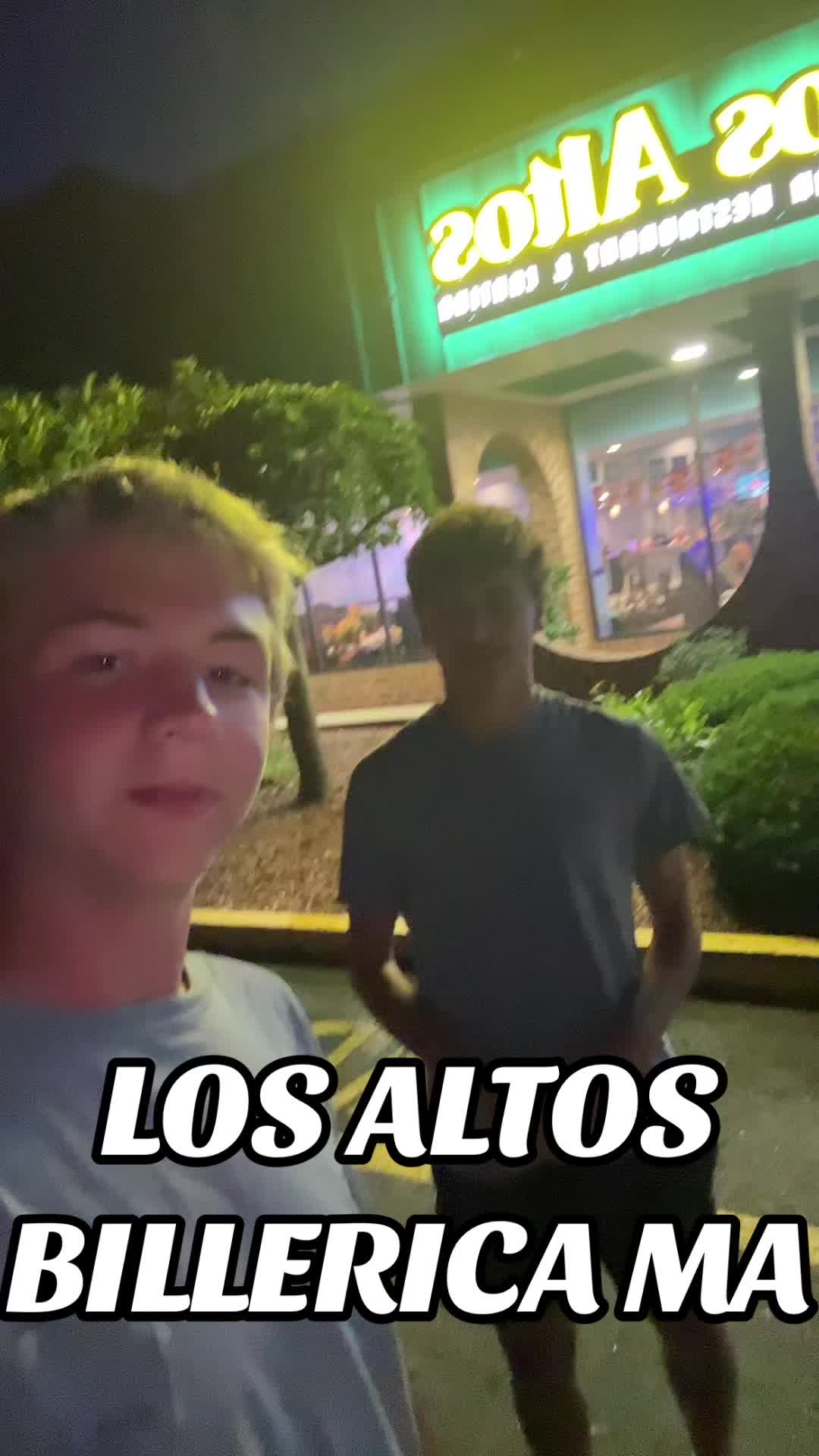 @Massfoodreviews
