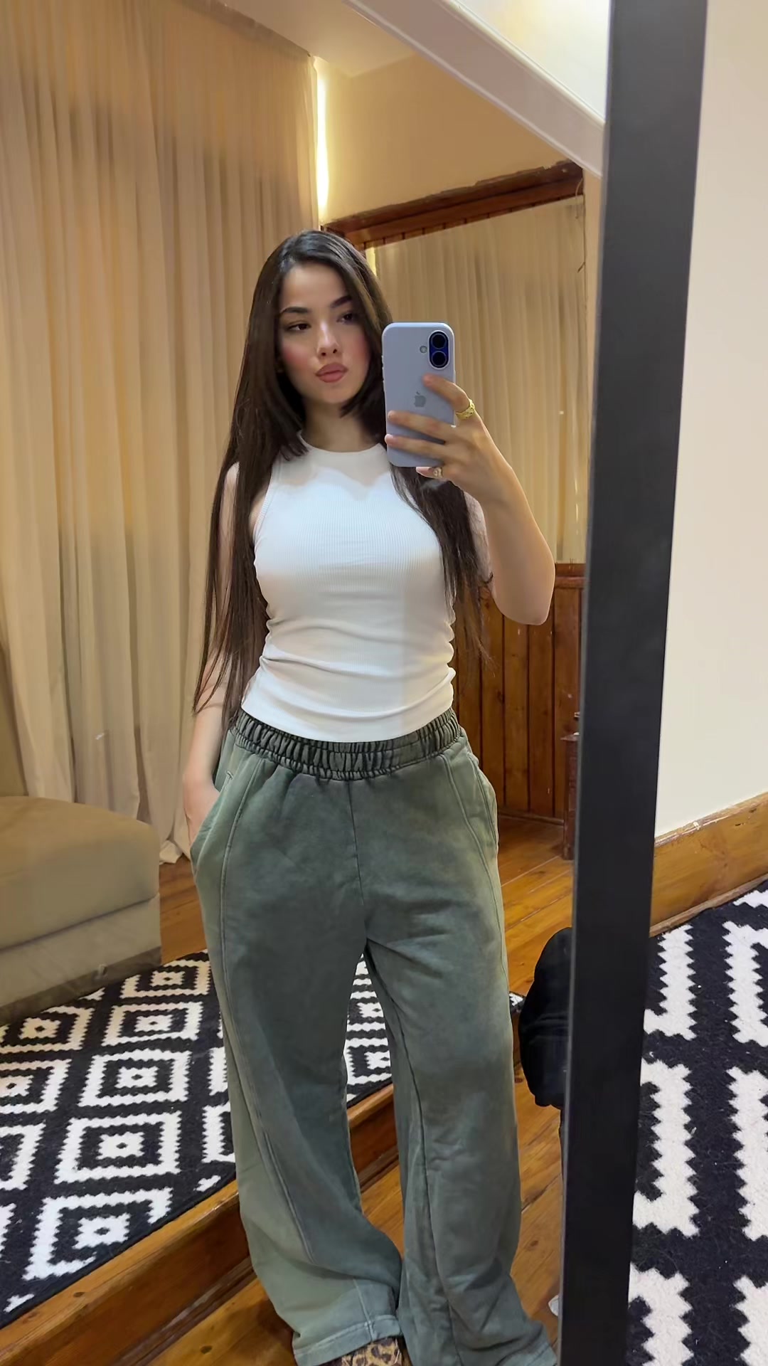 @malikaa