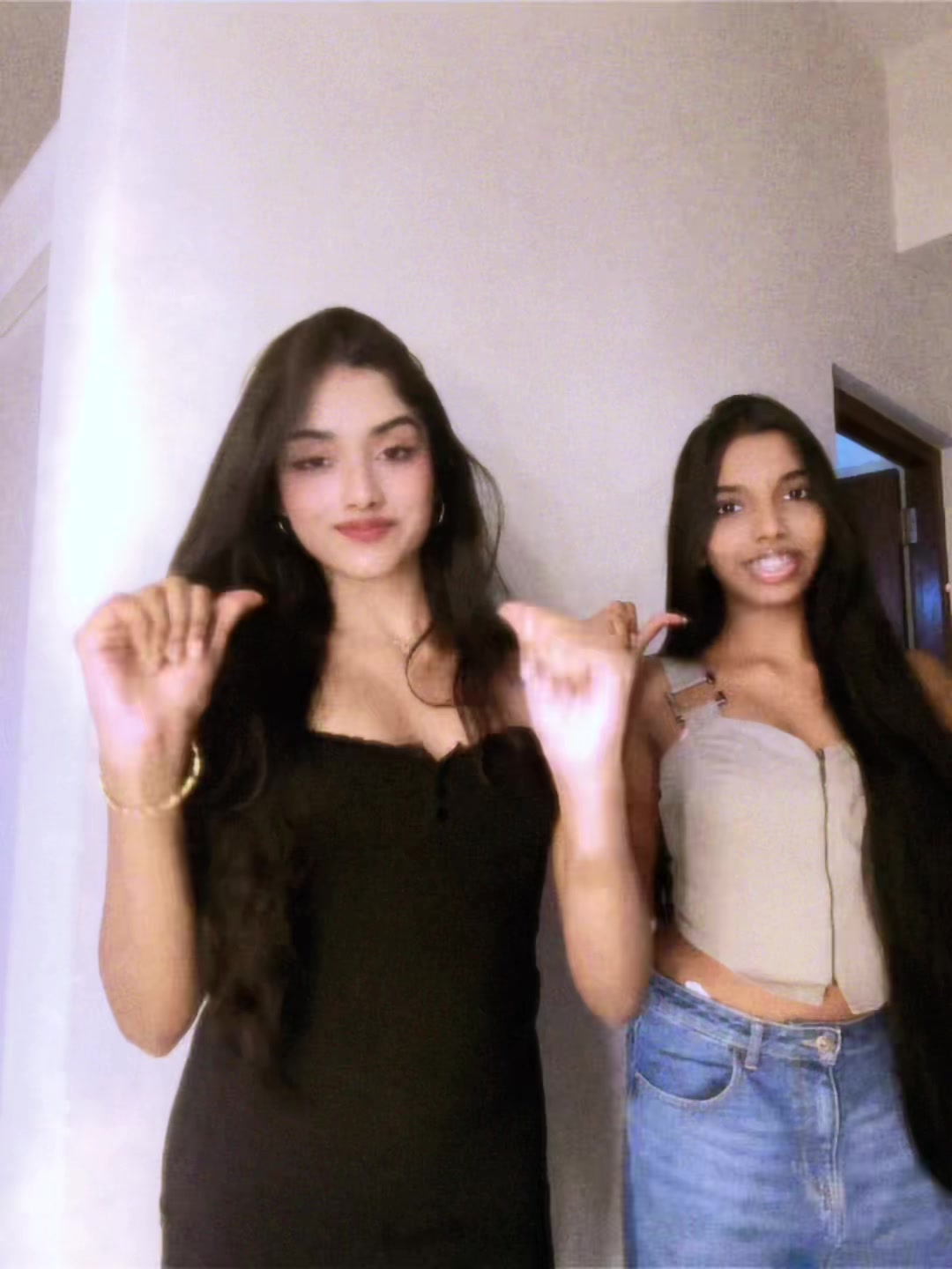 @sheneliromaya