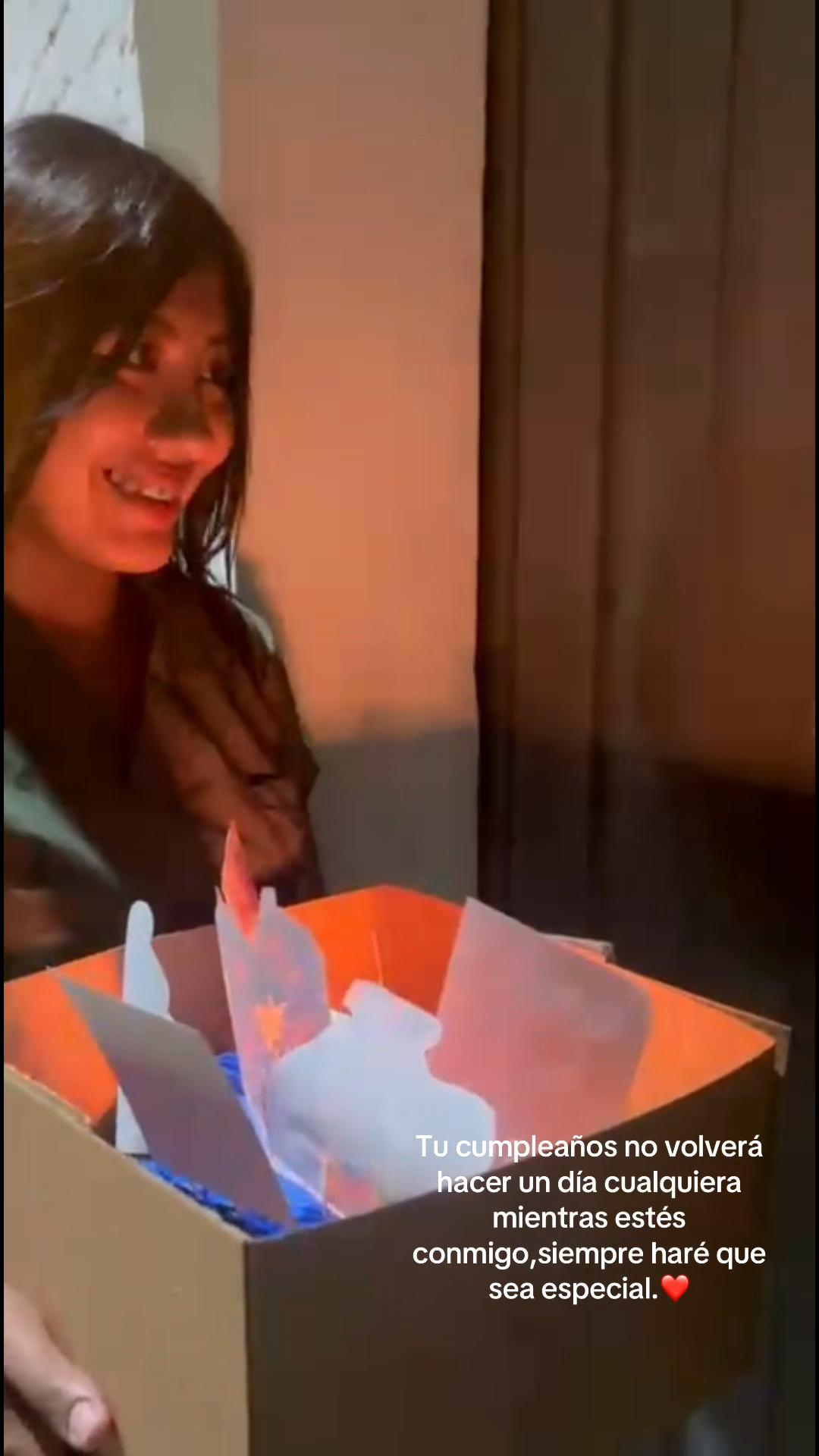 @anahiloor77