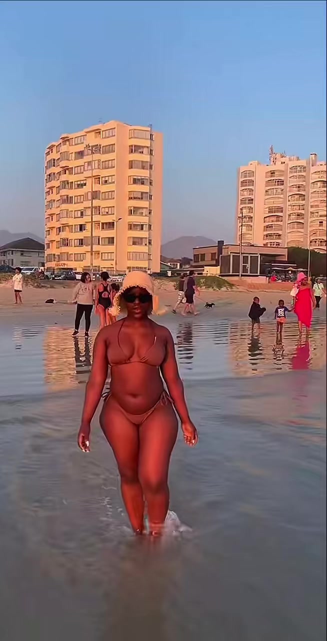 @melavue