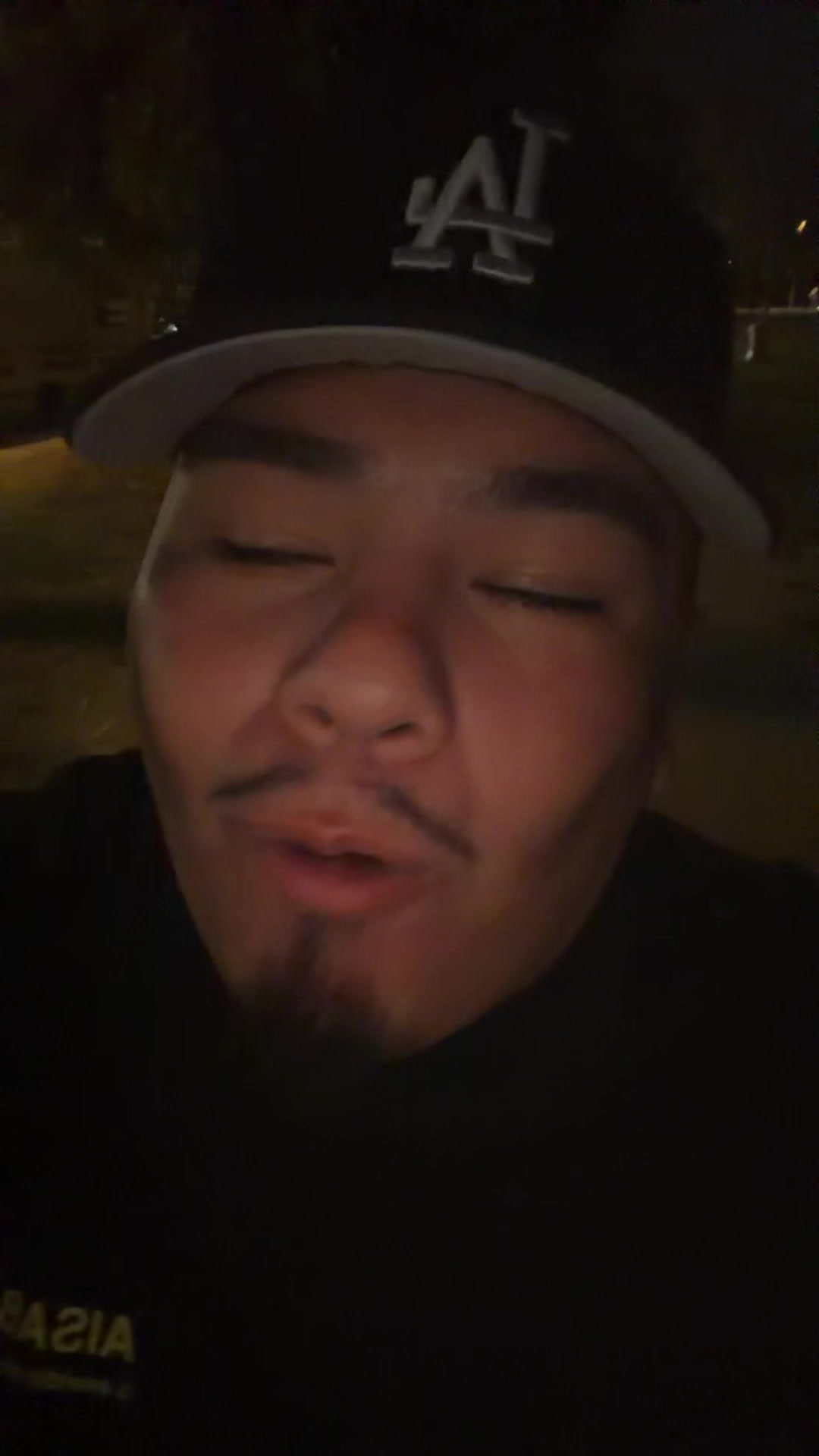 @DoKnows_