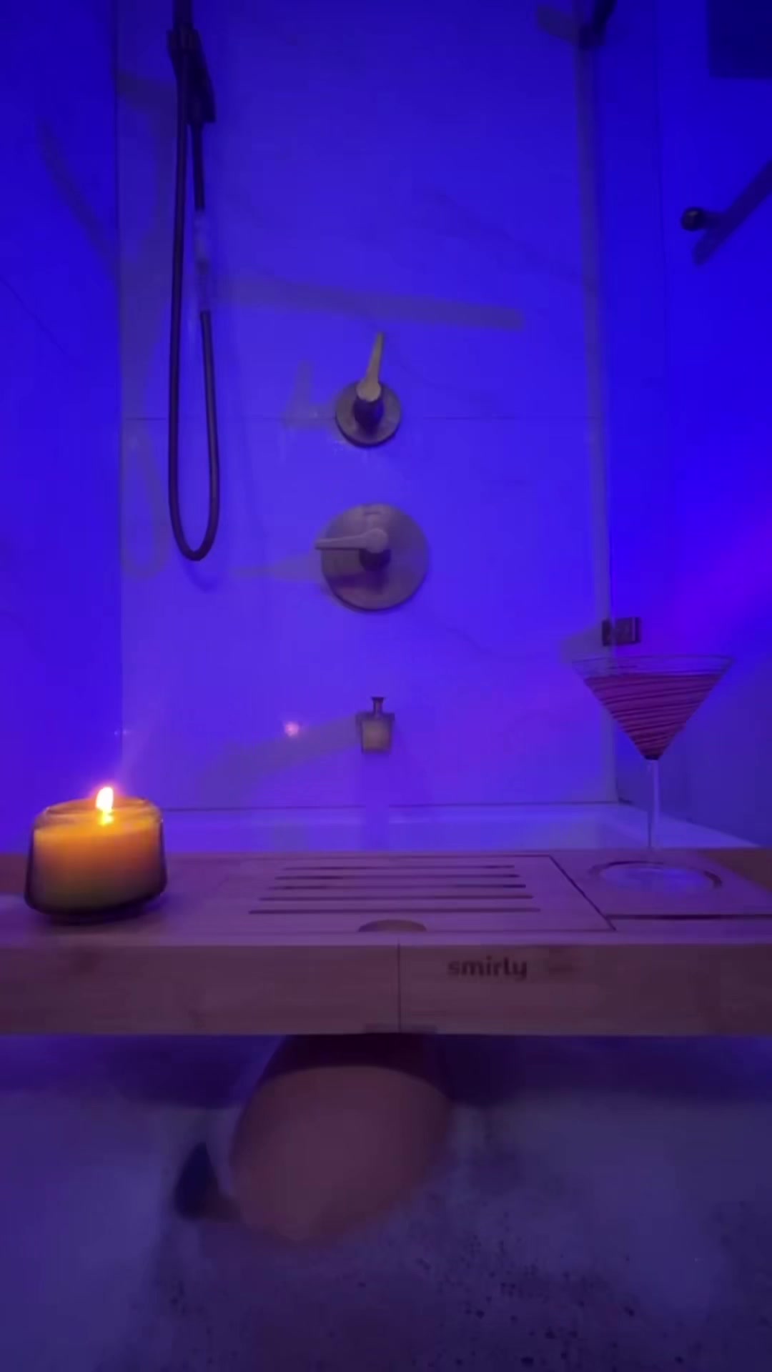 @DiscoQueenV
