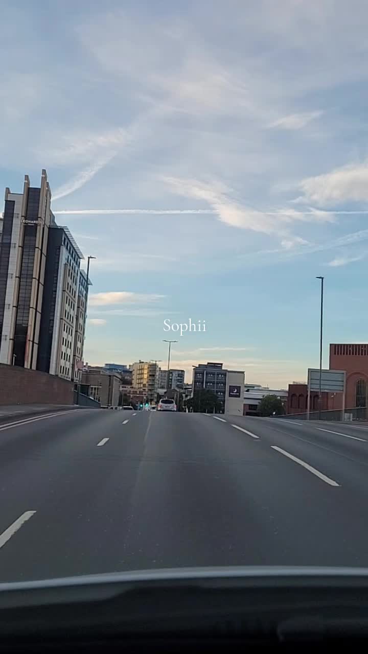 @_Sophii_