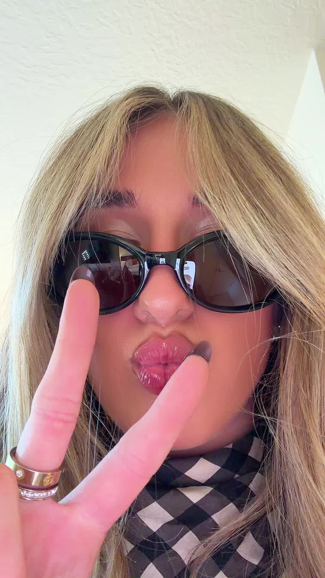 @ava