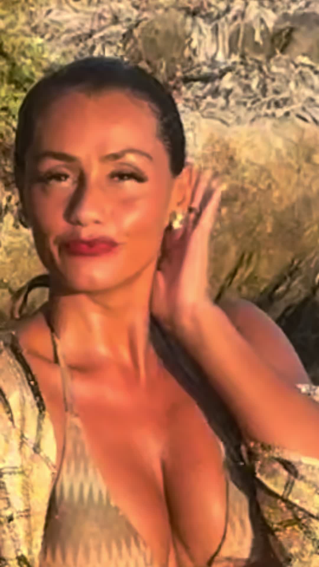 @dominica_woman_strong
