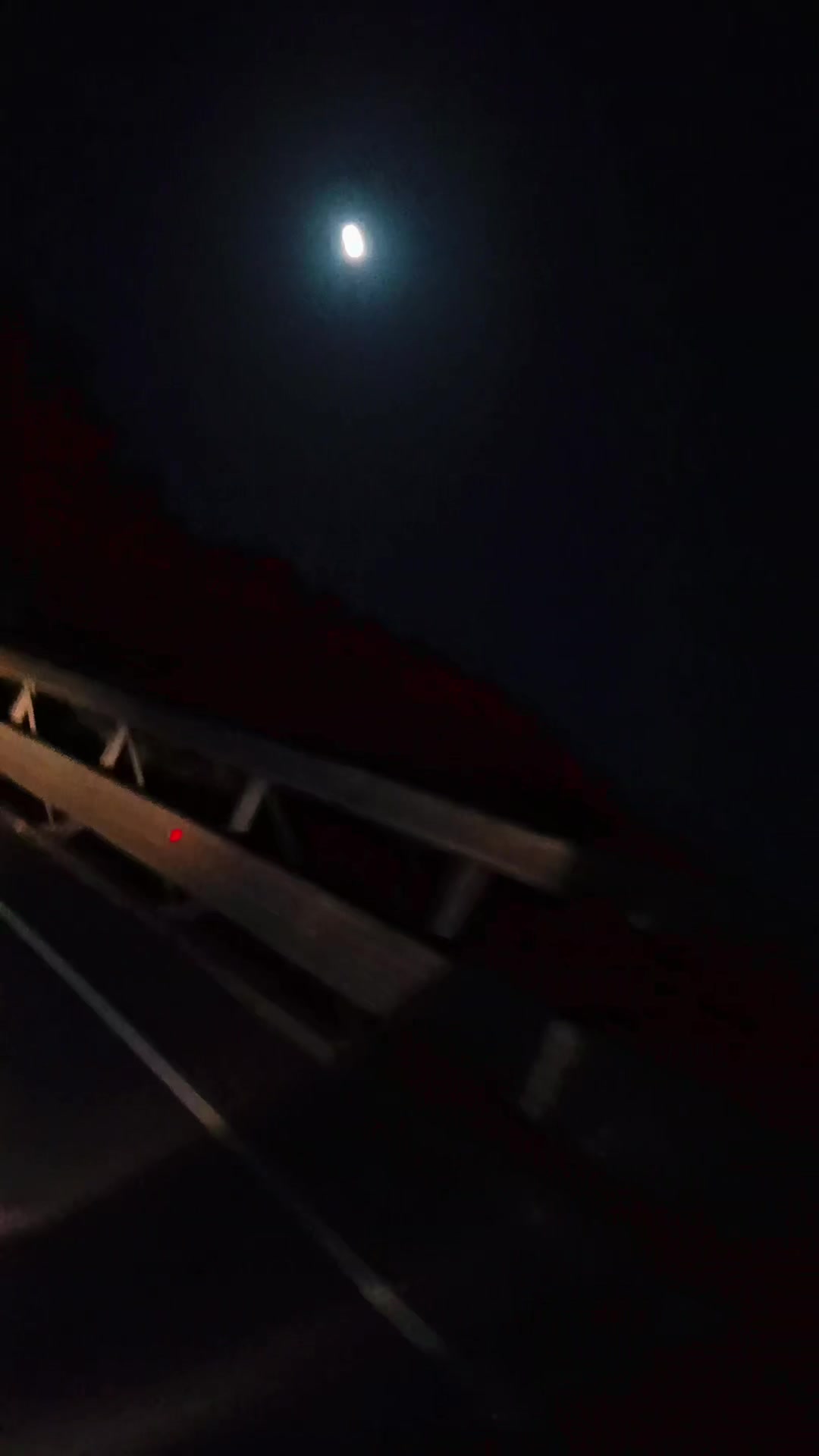 @𝘔𝘰𝘯𝘪𝘢 𝘈𝘷𝘰𝘭𝘪𝘰