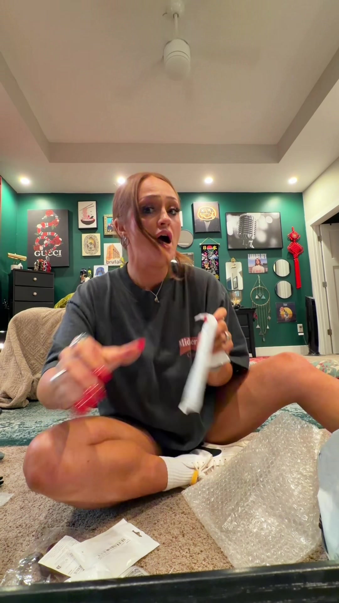 @trishaclaudette_