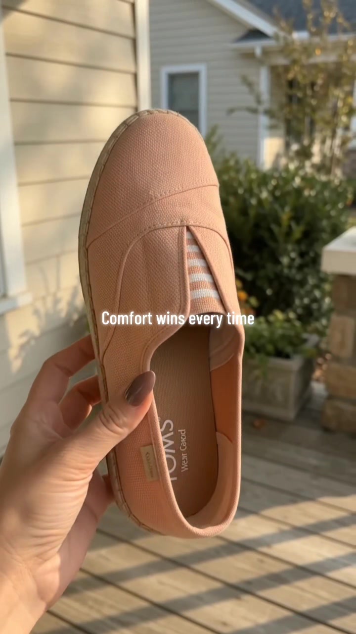 @Ella Wears It