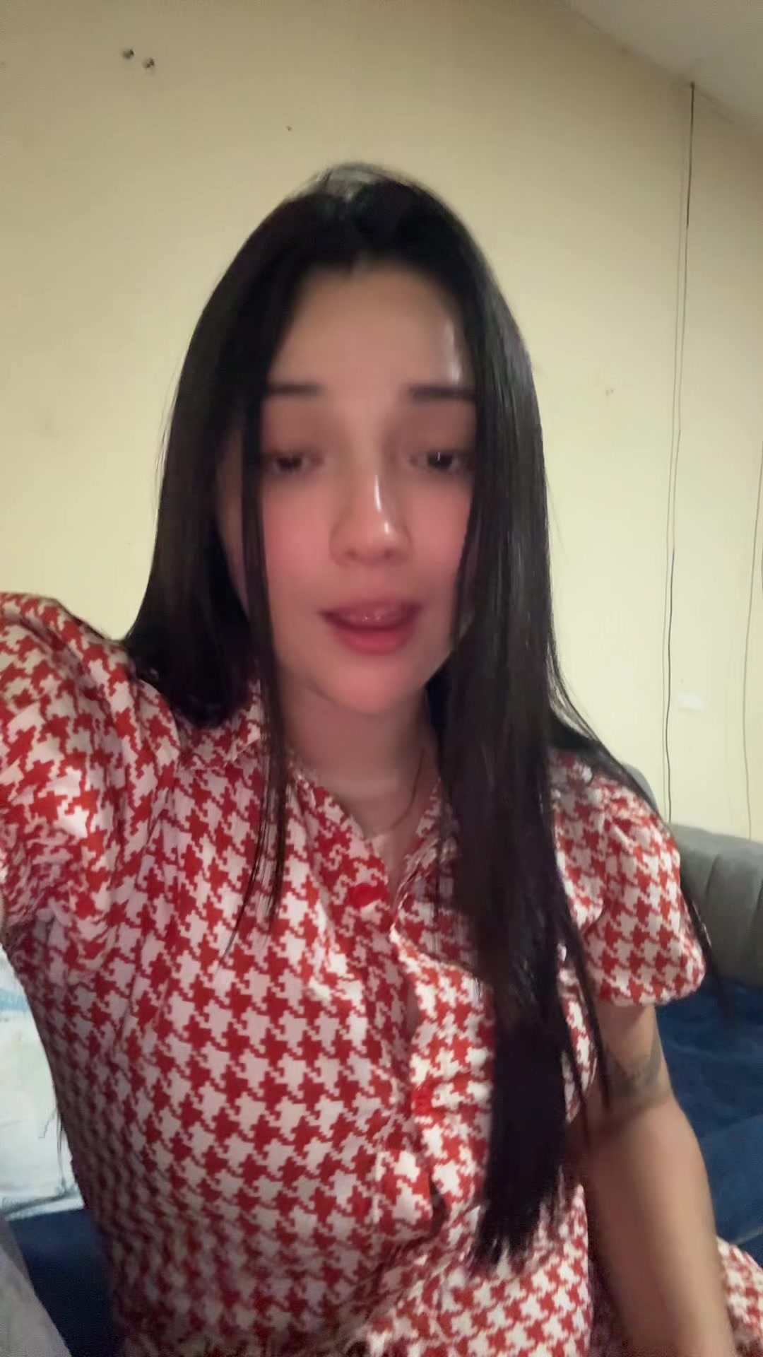 @Sabrina