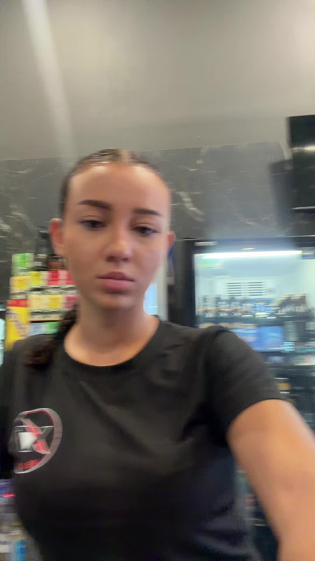 @sasha ros🤍