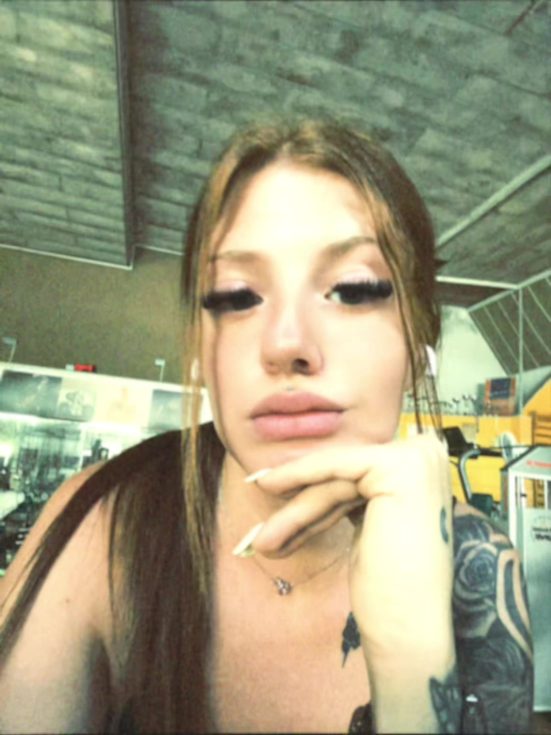 @𝘈𝘯𝘯𝘢_🍒