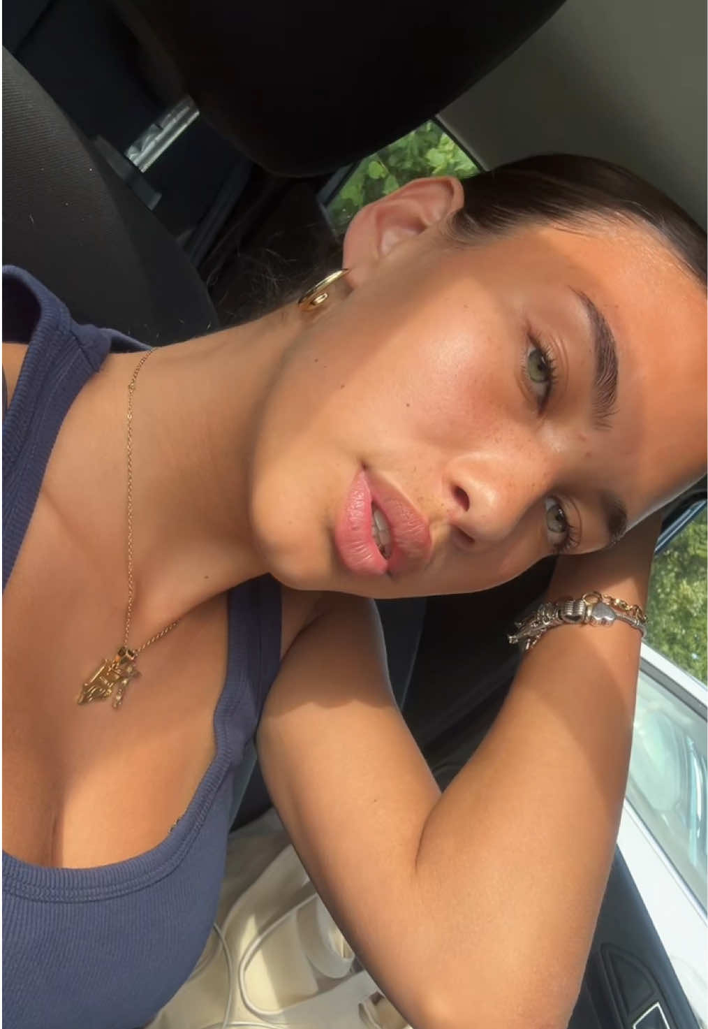 @Liv